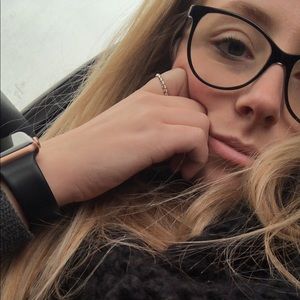 Meet your Posher, Gina